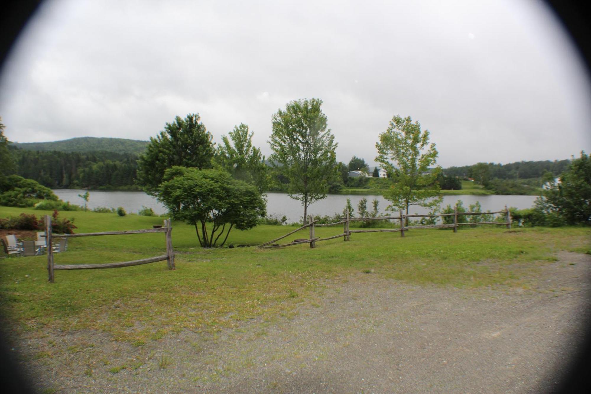 Manoir Des Lacs Lac Baker Bagian luar foto